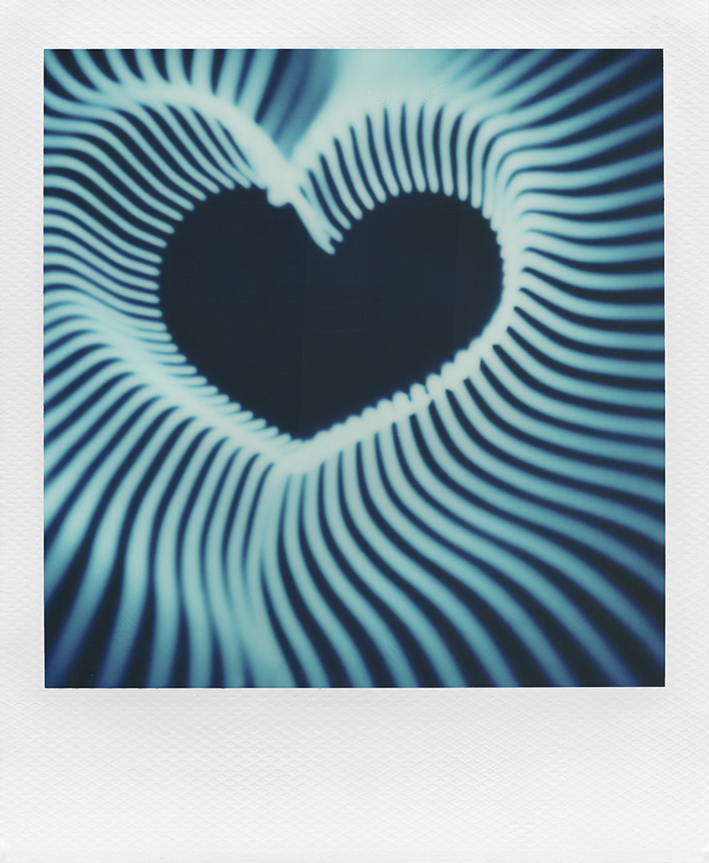 Polaroid Reclaimed blue edition pellicule instantanée photographie argentique bleu film