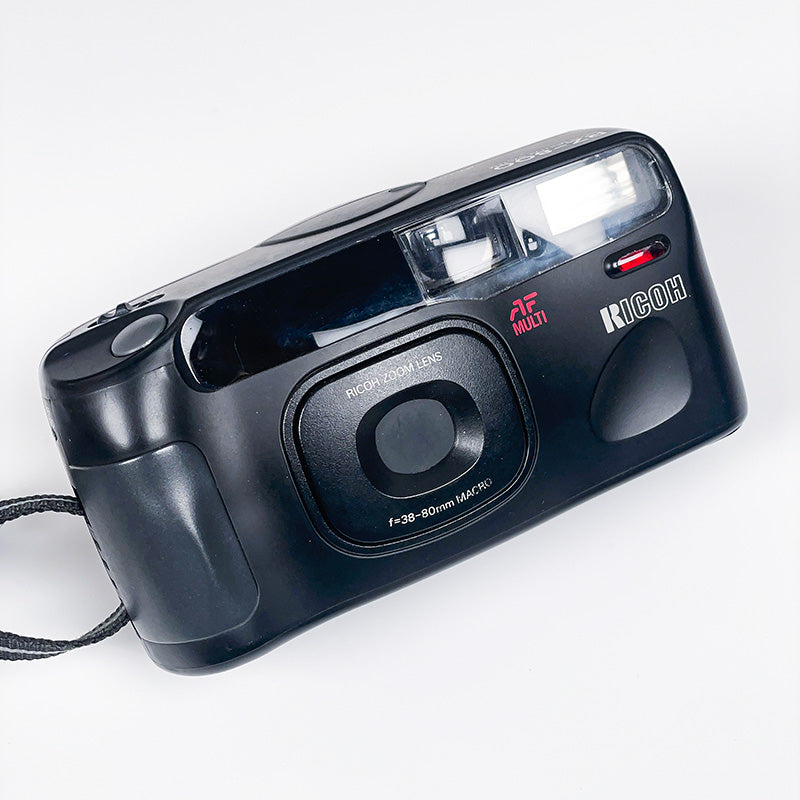ricoh rz-800 rz 800 compaxt zoom macro ancien vintage film argentique pellicule photo photographie 24x36 35mm 135