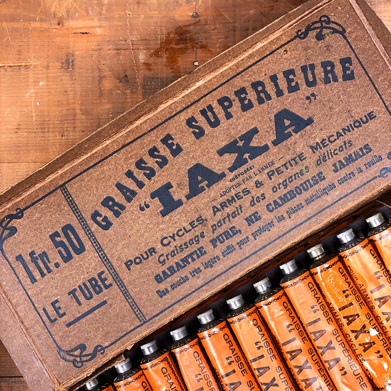 tube graisse iaxa cycles armes métallique métal rond ancien vintage 1900 1920 voiture entretien huile