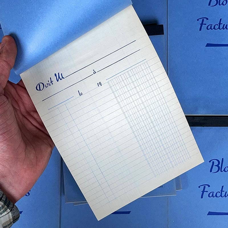 bloc carbone factures ancien administratif entreprise comptable bureau professionnel 1950 1960