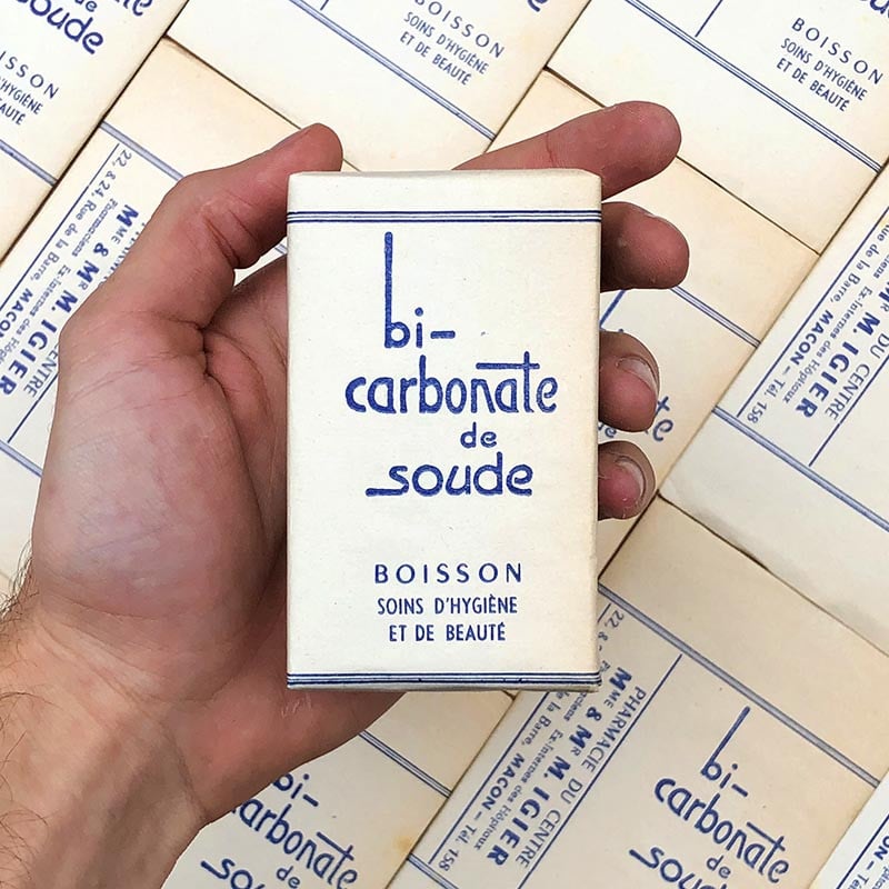 boite de pharmacie ancienne bicarbonate de soude blanc vintage 1930 1940 igier macon saone et loire