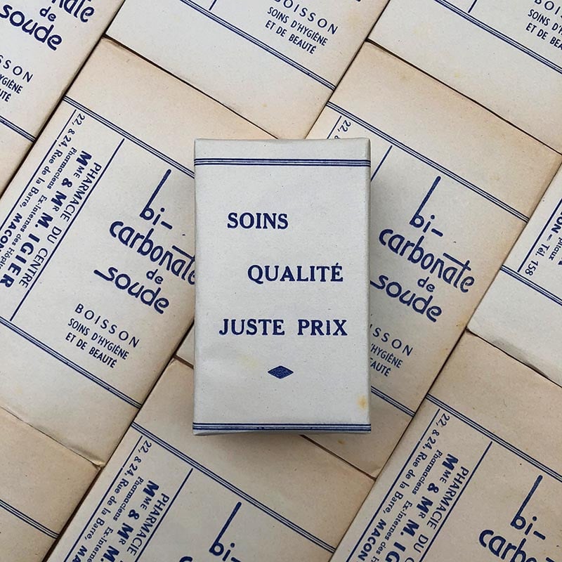 boite de pharmacie ancienne bicarbonate de soude blanc vintage 1930 1940 igier macon saone et loire