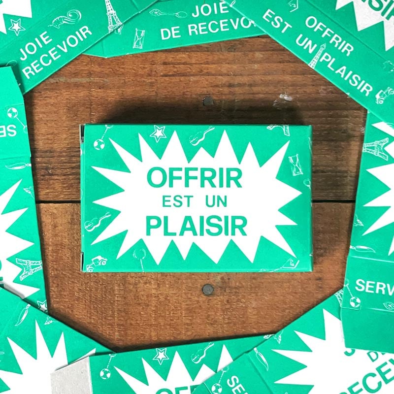boite ancienne de fête forraine jeu tirette tirrette jouet gadget 1980 1990 joie de recevoir plaisir d'offrir