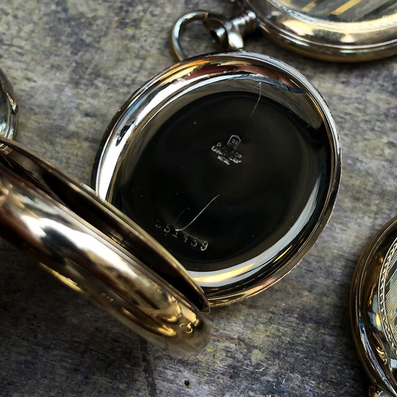 Boitier de montre à gousset coffret cadrant doré plaqué or 36mm diamètre fabricant horloger français ancien vintage