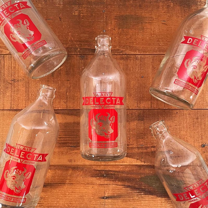 bouteille verre lait delecta vache épicerie ancienne décoration rouge ancien vintage 1960 55cl