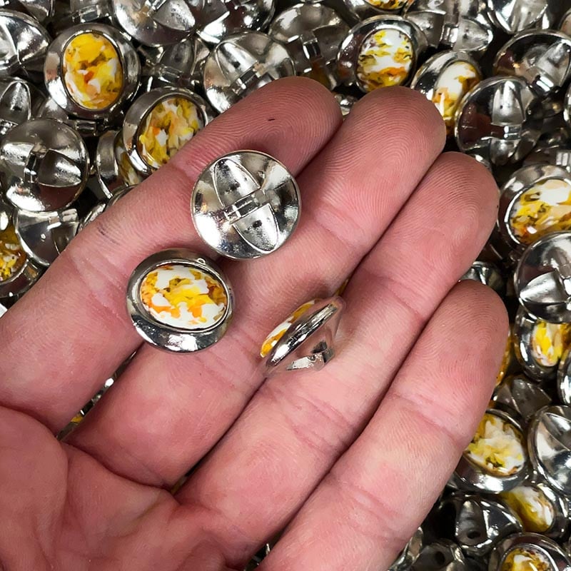 Bouton Jaune et Argent 18mm 1970