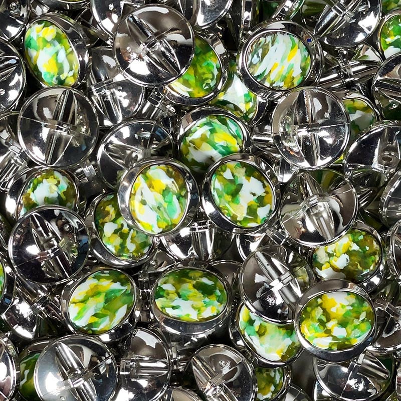 bouton ancien plastique vert et argenté rond arrondi vintage 1970 1980 22mm