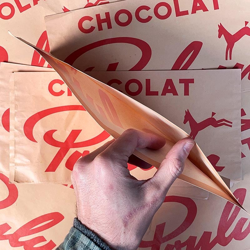 calot publicitaire ancien chapeau en papier enfant tour de france evenement vintage 1950 1960 poulain chocolat en poudre rouge