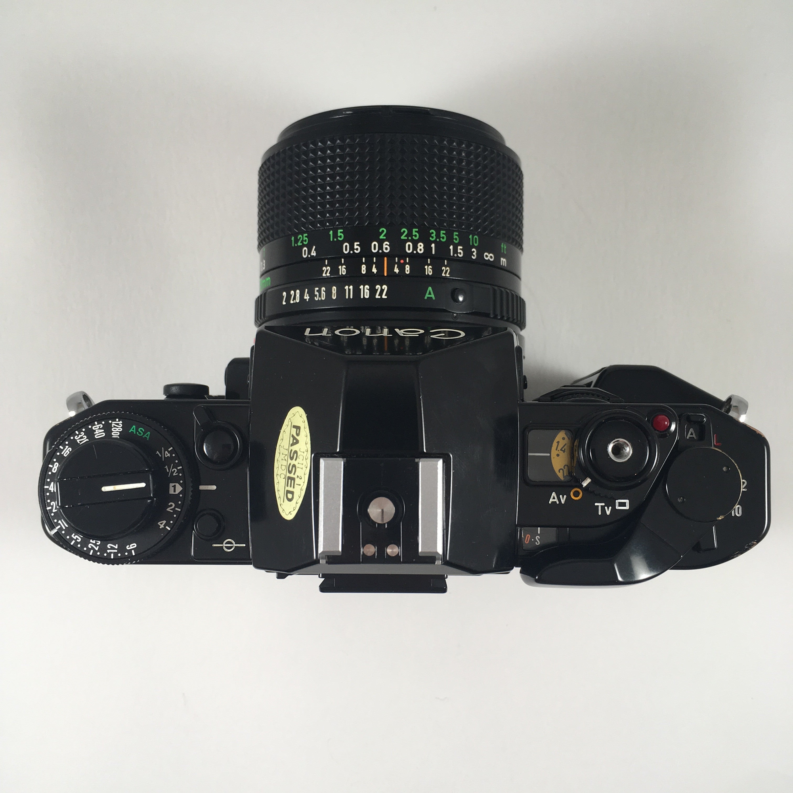Canon A-1 & 28mm FD 1: 2
