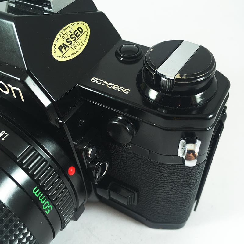 Canon AE-1 Noir & 50mm 1.8