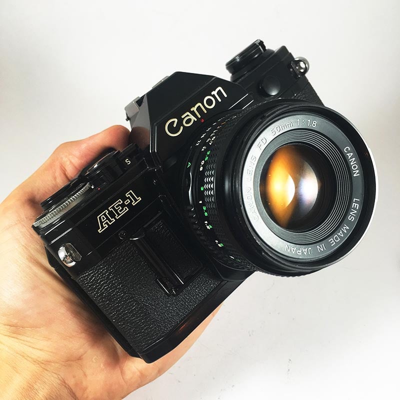 Canon AE-1 Noir & 50mm 1.8