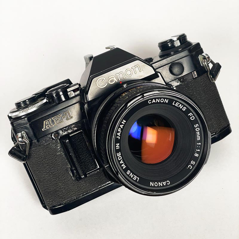 Canon AE-1 Noir & 50mm 1.8 S.C