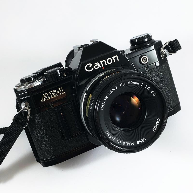 Canon AE-1 Noir & 50mm 1.8 S.C