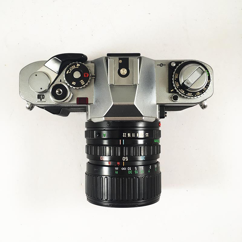Canon AV-1 & 35-70mm 3.5-4.5