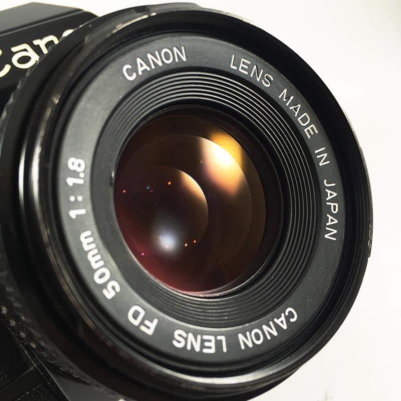 Canon AV-1 Noir & 50mm FD 1.8