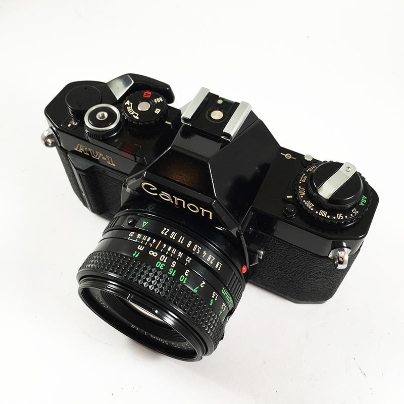 Canon AV-1 Noir & 50mm FD 1.8