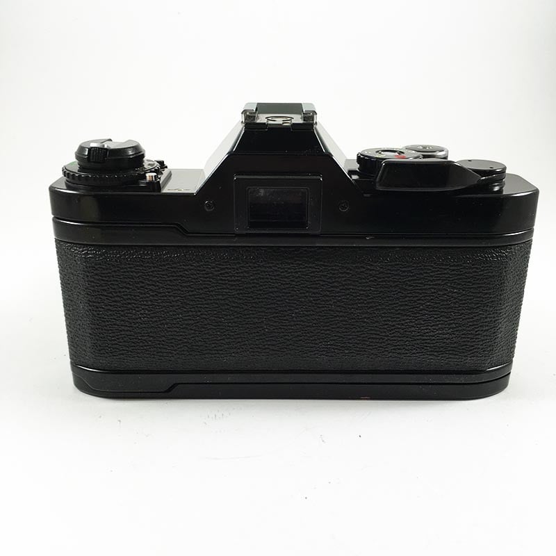 Canon AV-1 Noir & 50mm FD 1.8