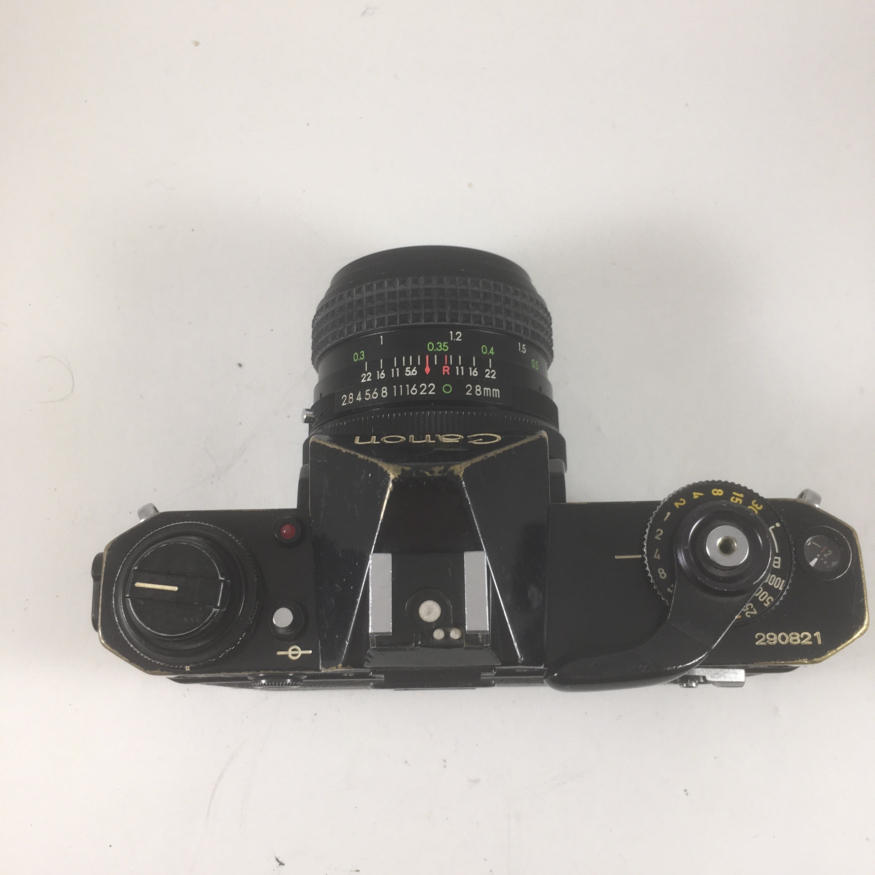 Canon EF & 28mm 2.8