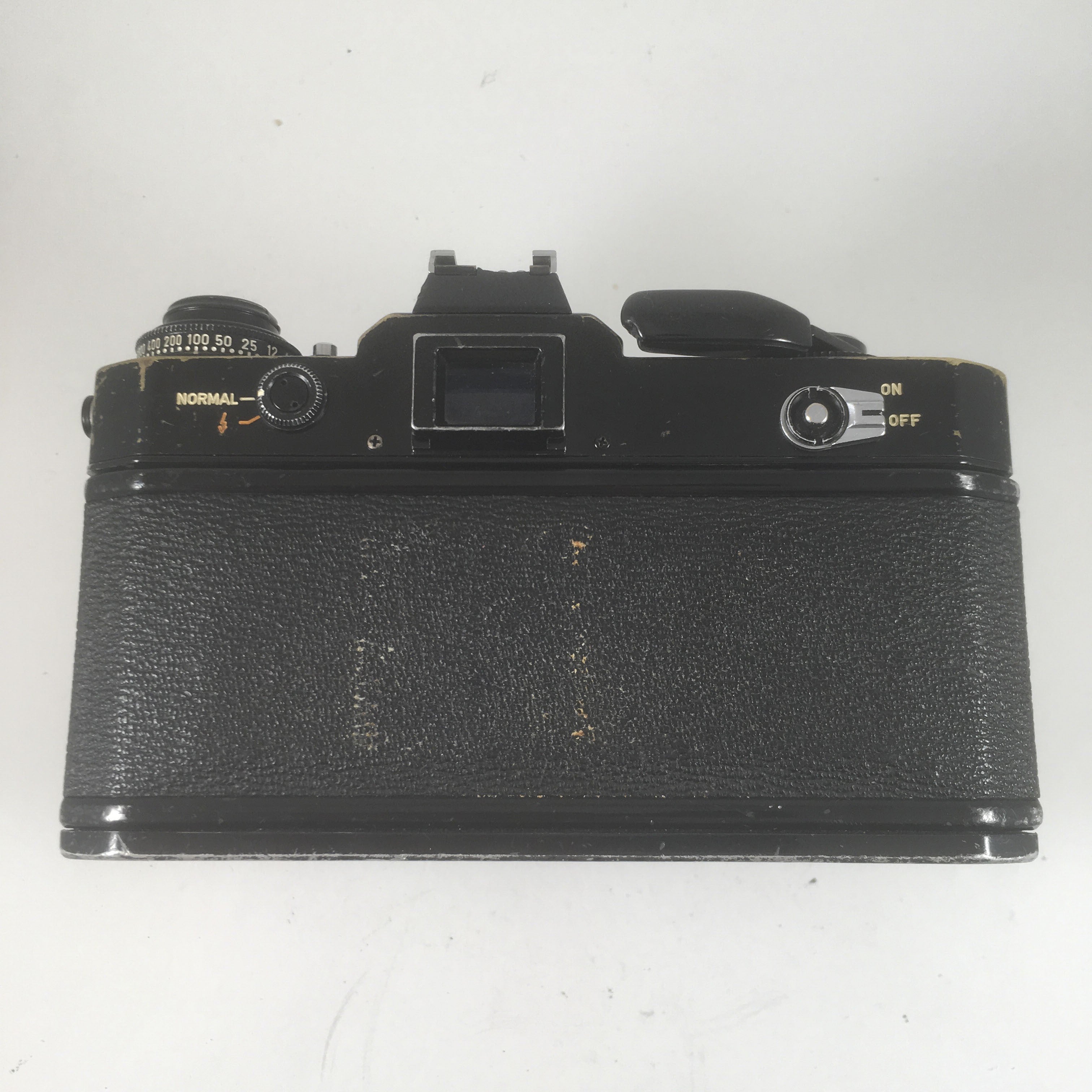 Canon EF & 28mm 2.8