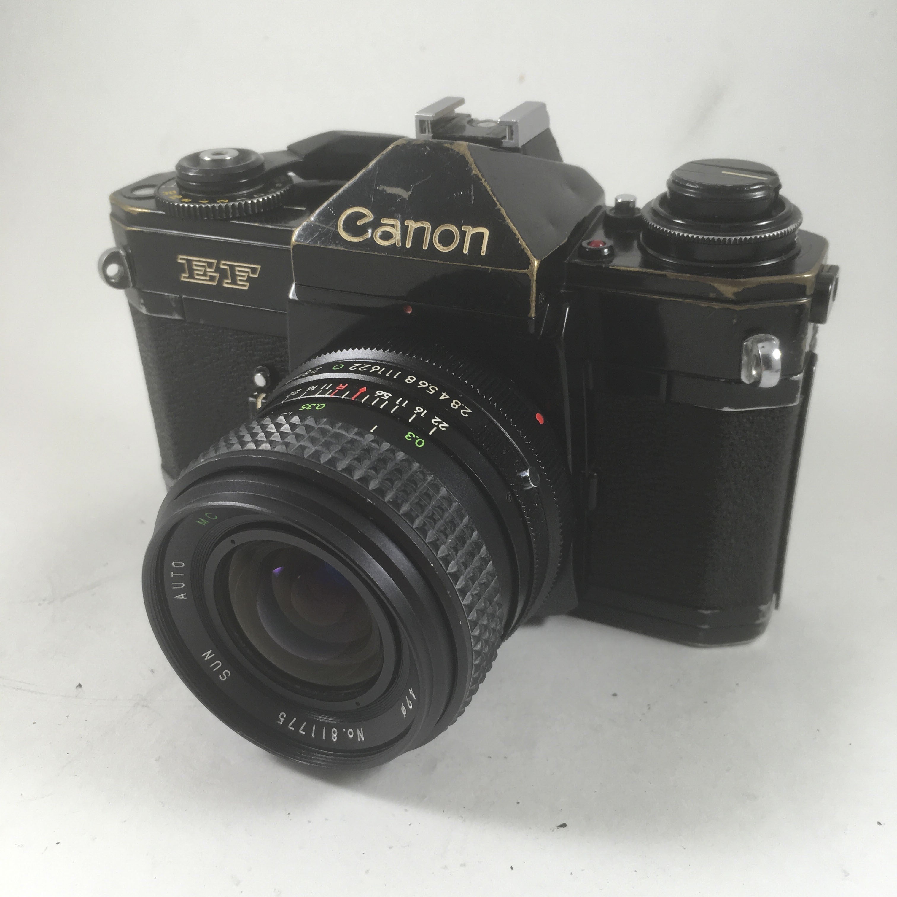 Canon EF & 28mm 2.8
