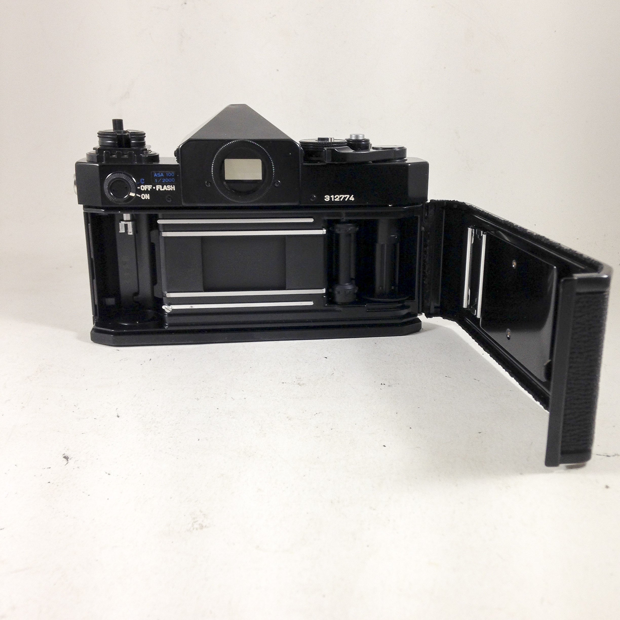 Canon F-1 & 50mm 1:1.8