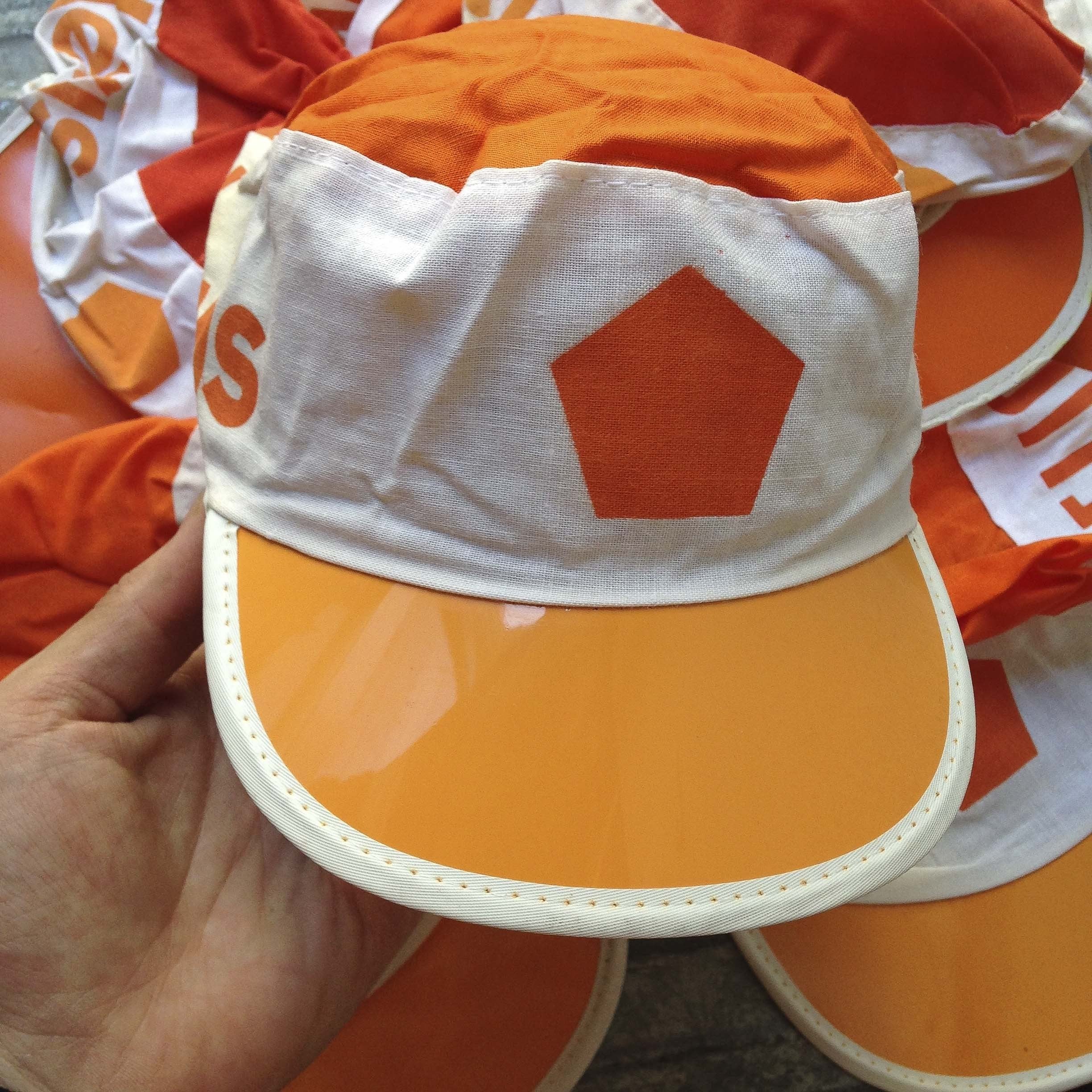 casquette levis selic cycliste ancien vintage visière plastique magasin 1970