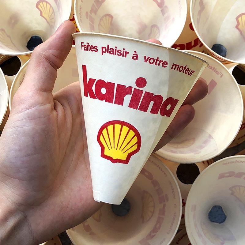 entonnoir papier publicitaire karina shell garage vidange ancien 1970 papier léger vintage