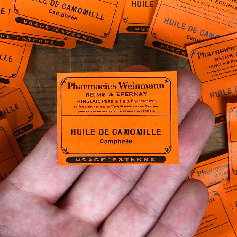 petite étiquette ancienne pharmacie hinglais reims epernay marne 1930 1920 huile de camomille camphrée