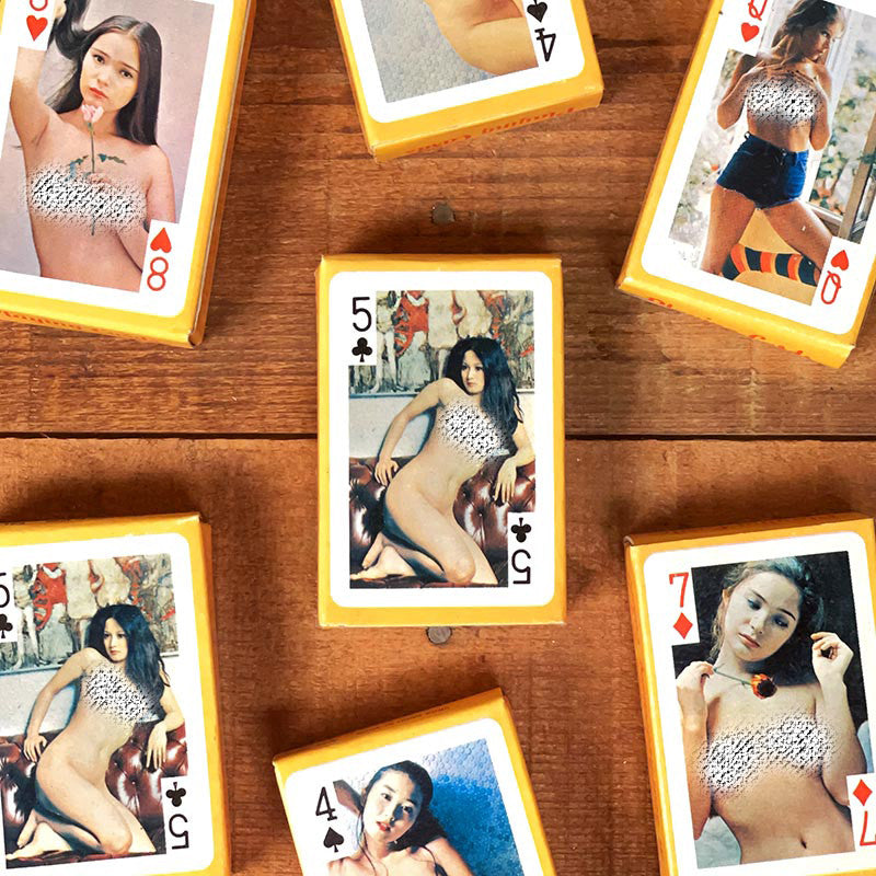Jeu de cartes érotiques femmes nues honk-kong 1980 1990 fête forraine stock ancien