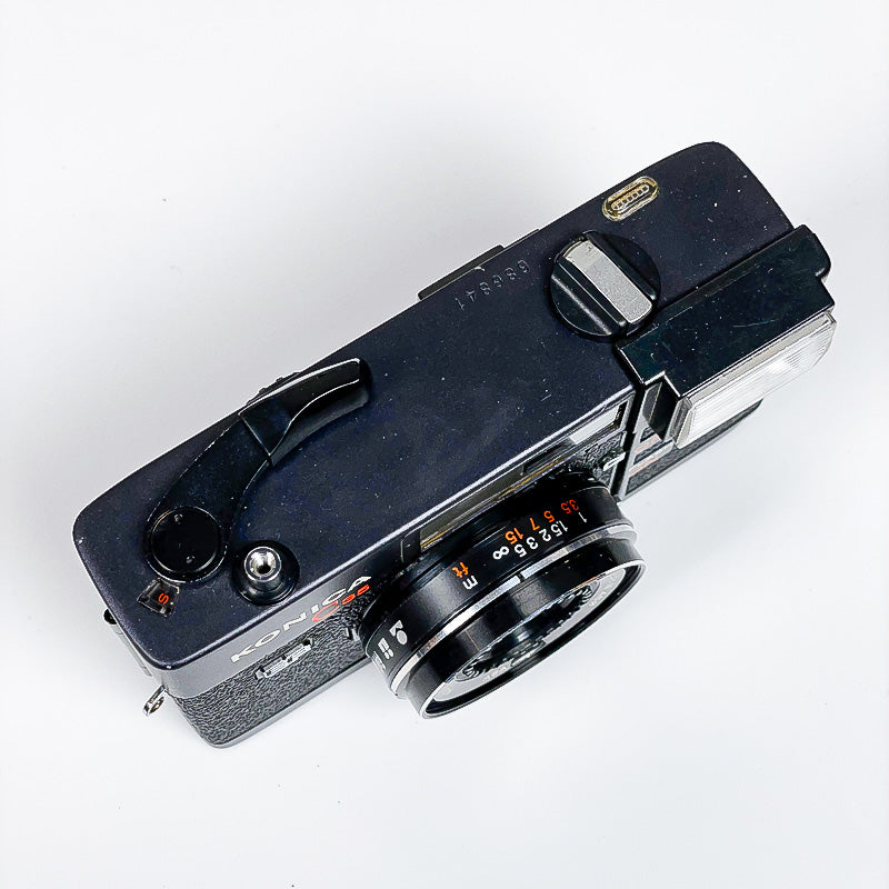 konica c35 EF ancien vintage point and shoot camera photo photographie argentique film pellicule 135 35mm 38mm 24x36