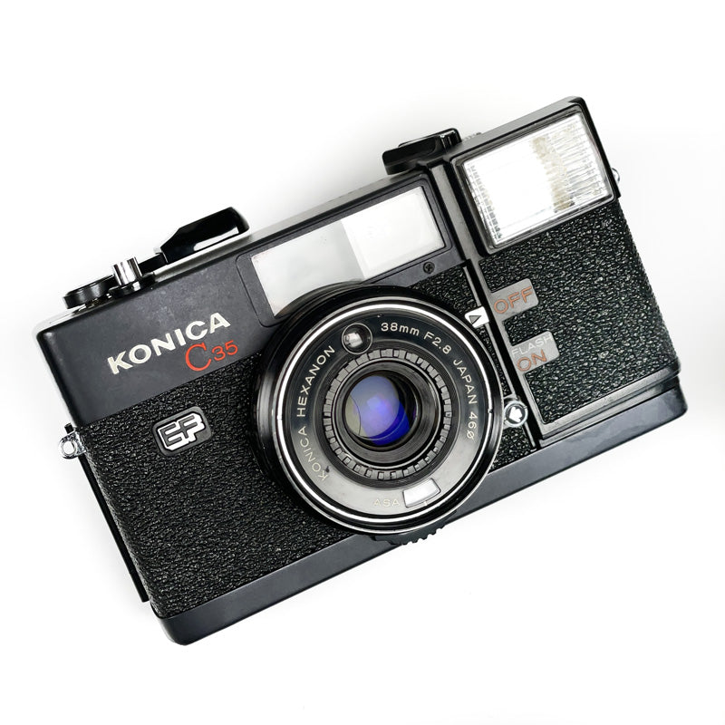 konica c35 EF ancien vintage point and shoot camera photo photographie argentique film pellicule 135 35mm 38mm 24x36 platy