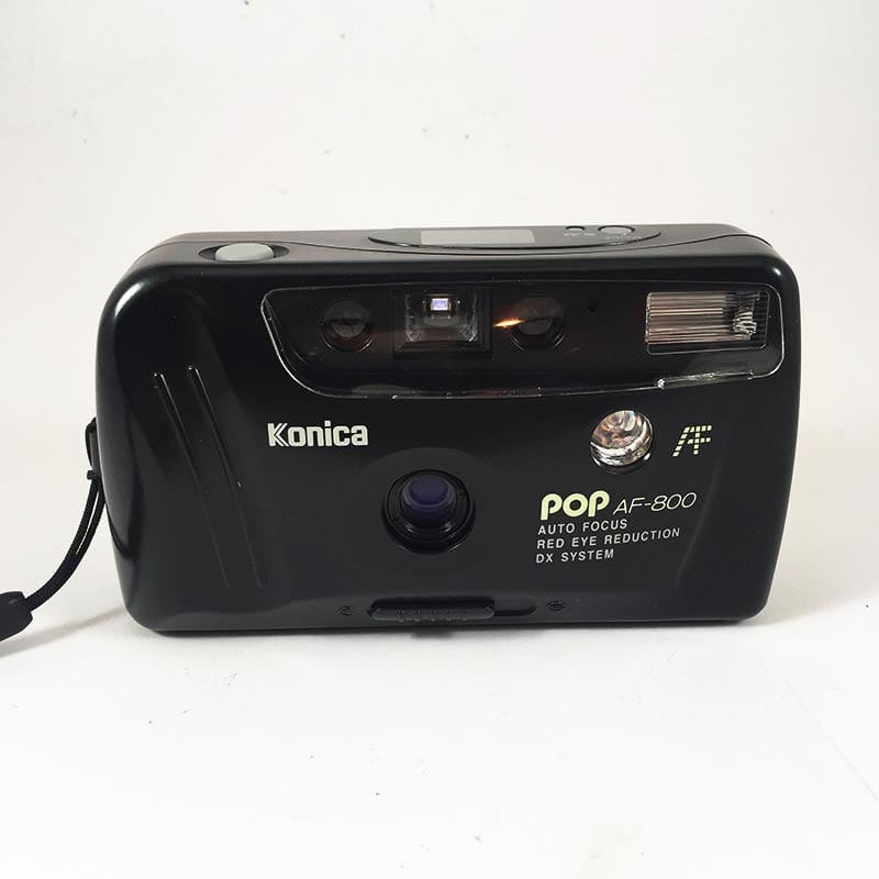 konica pop noir ancien vintage automatique af 800 point and shoot flash