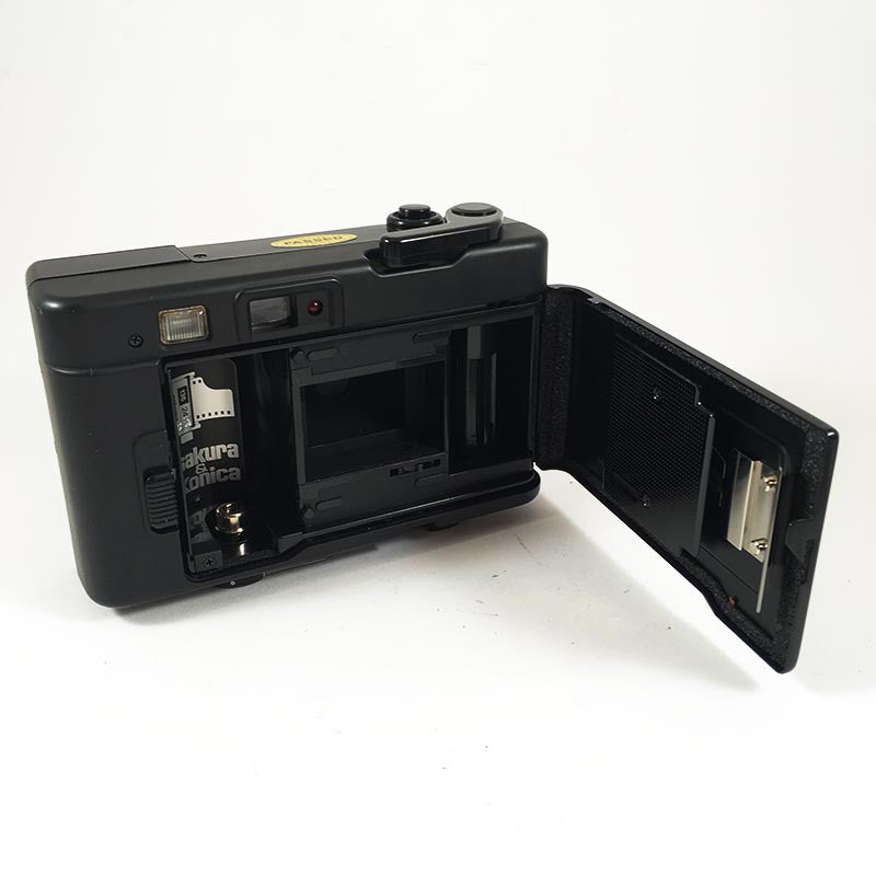 Konica Pop Noir Box & Hexanon 36mm 4