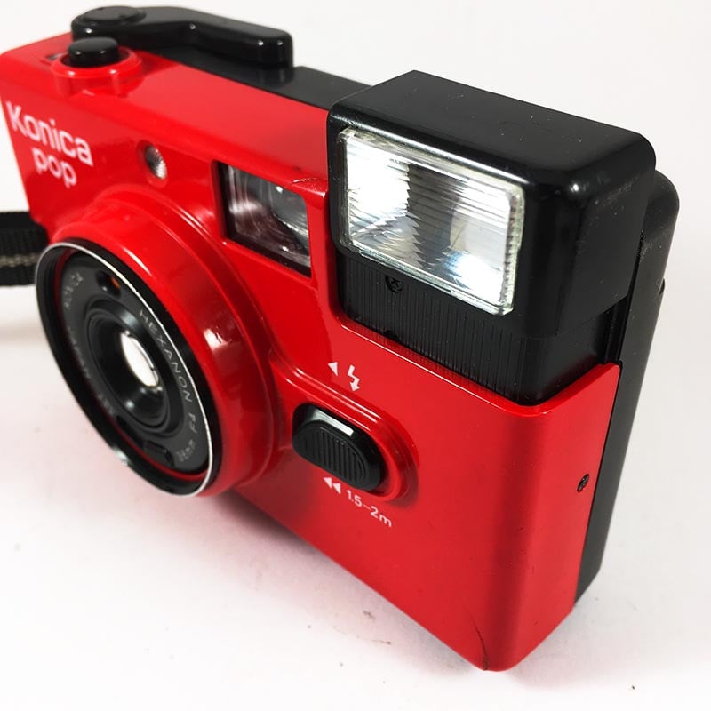 konica pop rouge ancien vintage automatique hexanon 36mm 4 point and shoot flash voile