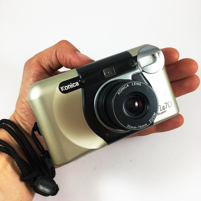 Konica Z-Up 70 Super 35-70mm Box