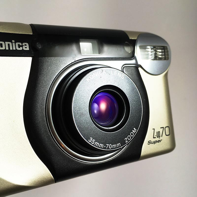 Konica Z-Up 70 Super 35-70mm Box