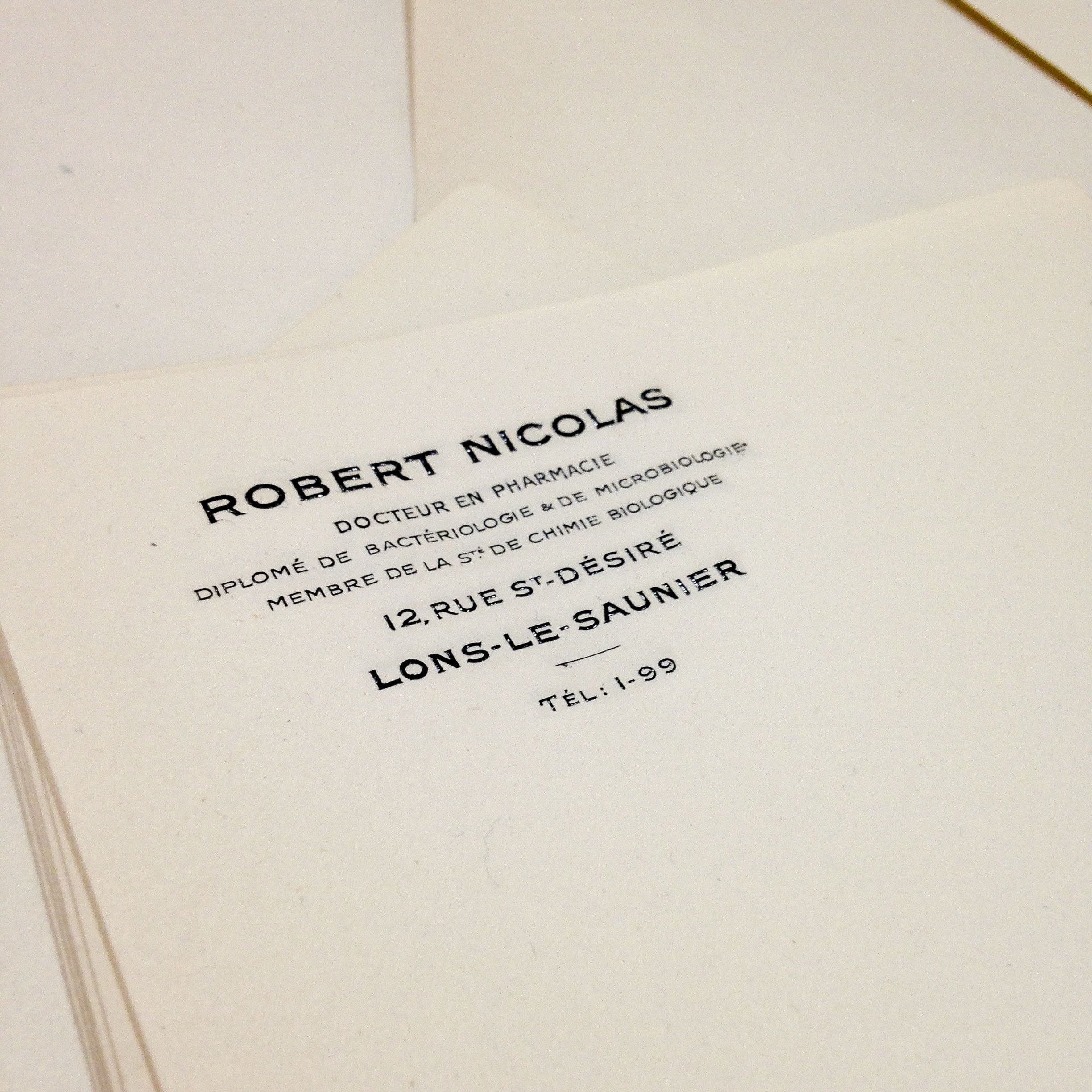 lot 10 feuilles papier ancien vintage blanc robert nicolas pharmacie 1940