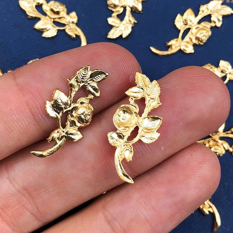 ancienne rose branche feuille métal métallique doré or cheveux coiffe coiffure décor 1920 1930