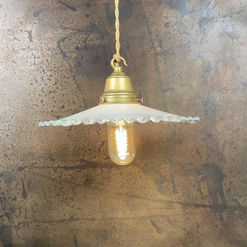 Luminaire Vintage Dentelle Blanche 1930