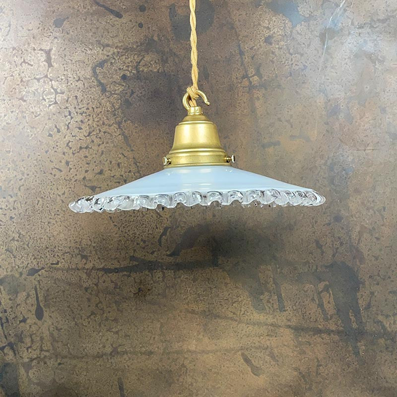 Luminaire Vintage Dentelle Blanche 1930