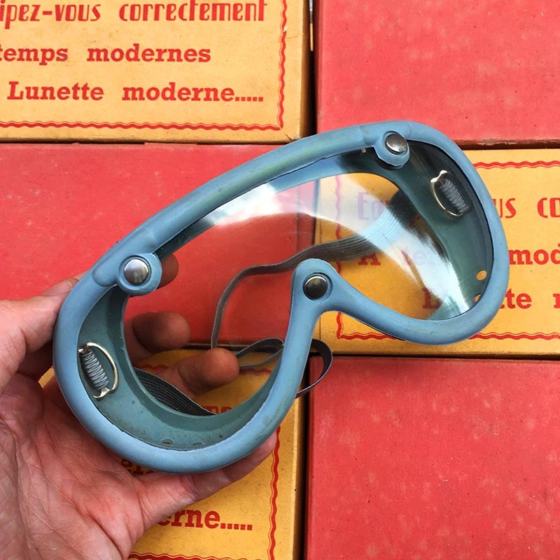 paire de lunettes lunette motard moto cycliste scooter ski skieur ancienne caoutchouc ecran soleil poussiere 1950 1960 slalom 45