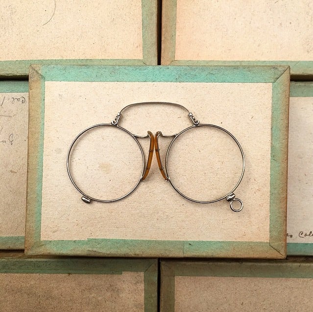 lunette ancienne métal XIX ème 1880 1870 titane paladium vue soleil solaire pince nez écaille rond oscar lorgnon binocle
