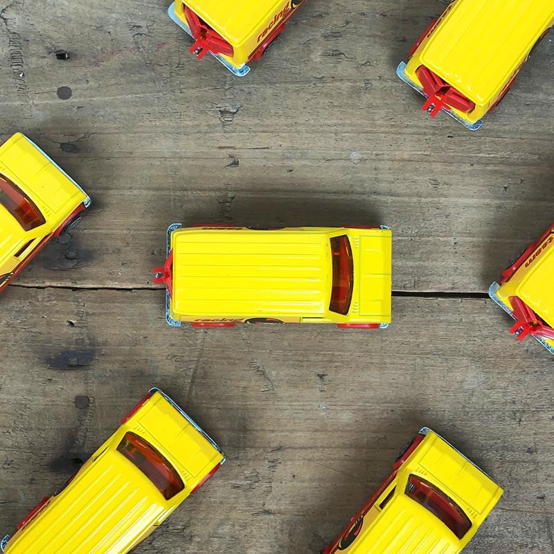 majorette fourgon racing team jaune rouge ancien 1990 1980 miniature vintage