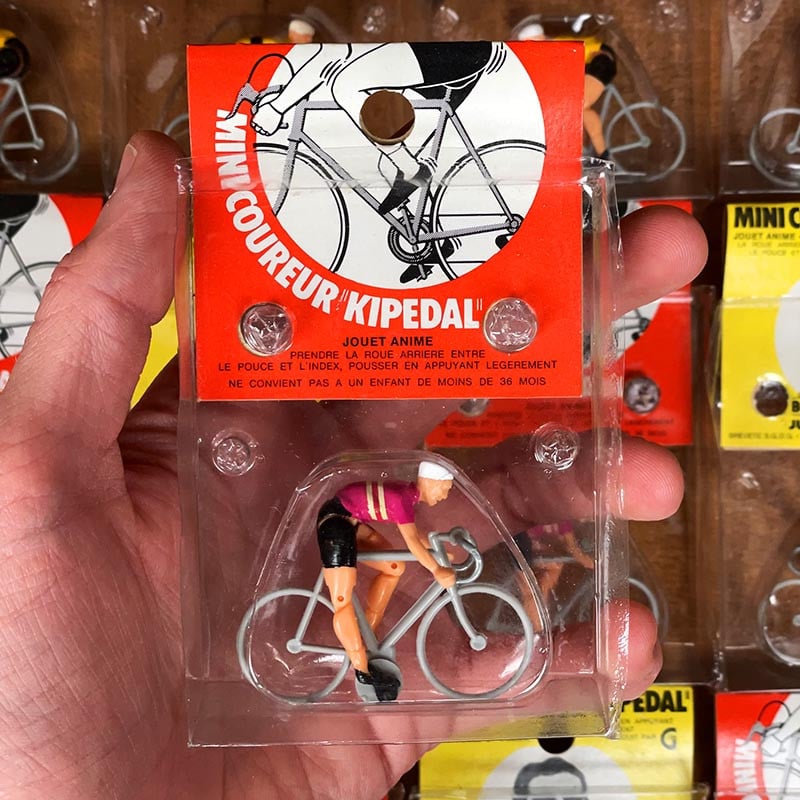 jouet mini coureur kipedal bernard hinault ancien 1980 1990 miniature cycliste pédalier