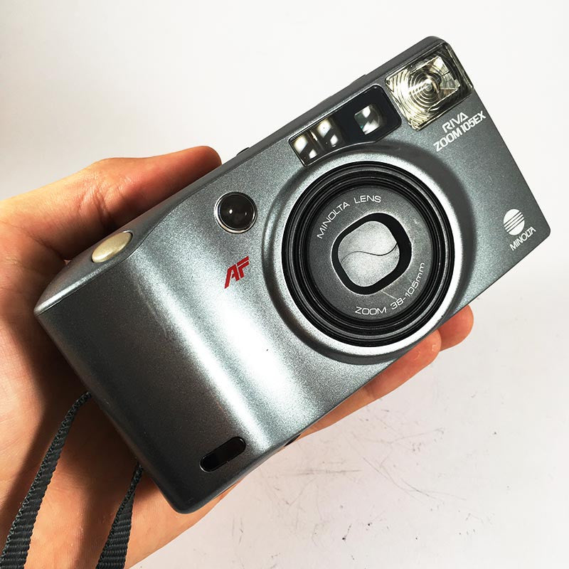 Minolta AF Riva Zoom 105Ex & 38-105mm Gris