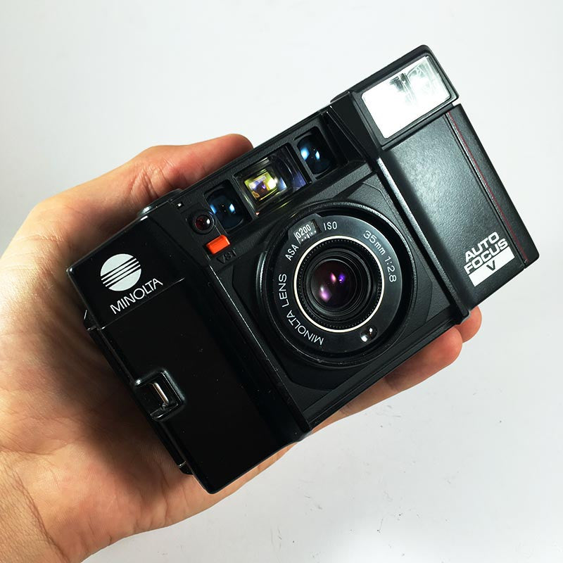 Minolta AF-Sv & 35mm 2.8
