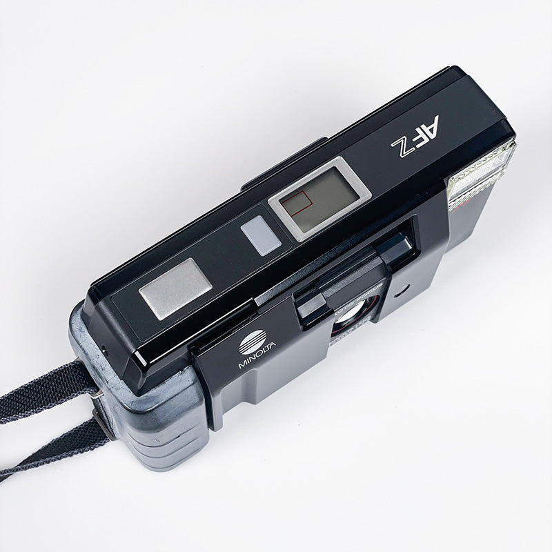 minolta afz af-z compact argentique 35mm 2.8 pellicule film photo photographie 24x36 135 35mm