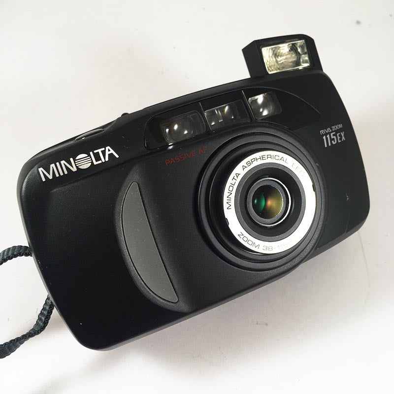 minolta riva af zoom 115 ex point and shoot ancien vintage 38-115mm argentique 1995 compact camera