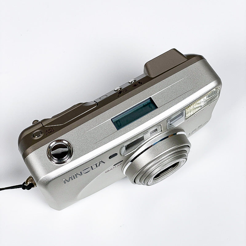 minolta riva zoom 125 37.5mm 125mm ancien vintage compact point and shoot pellicule argentique photo photographie 135 24x36 35mm