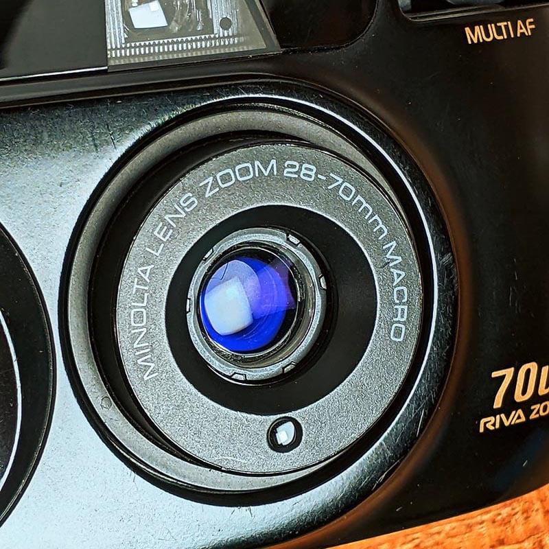 Minolta Riva Zoom 70W 28-70mm